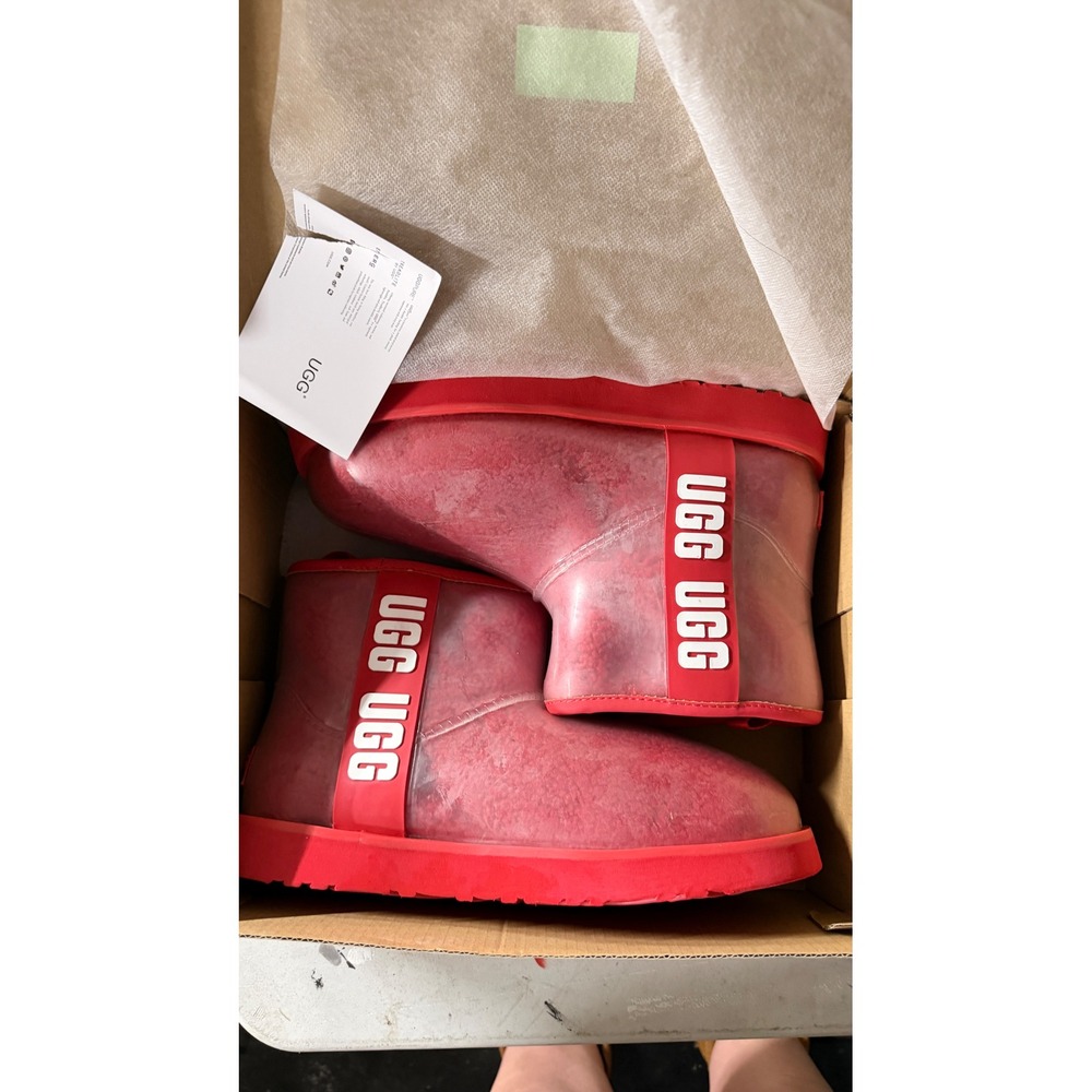 UGG Women's Classic Short II Boots – Red – Size 10